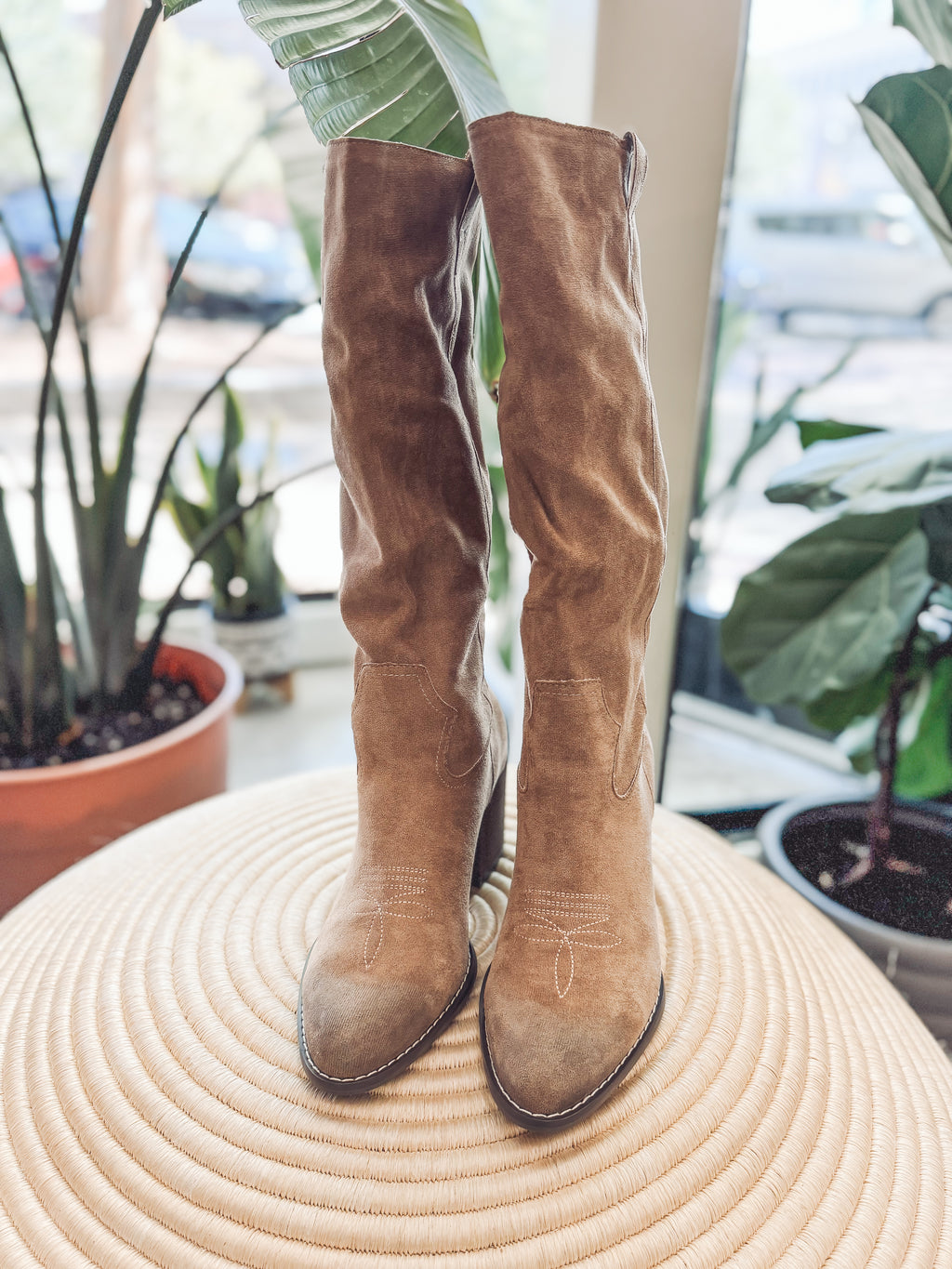 Breaking hearts boots