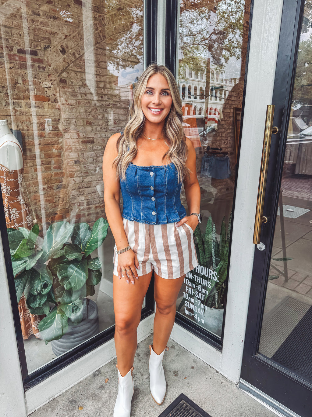 Striped linen shorts