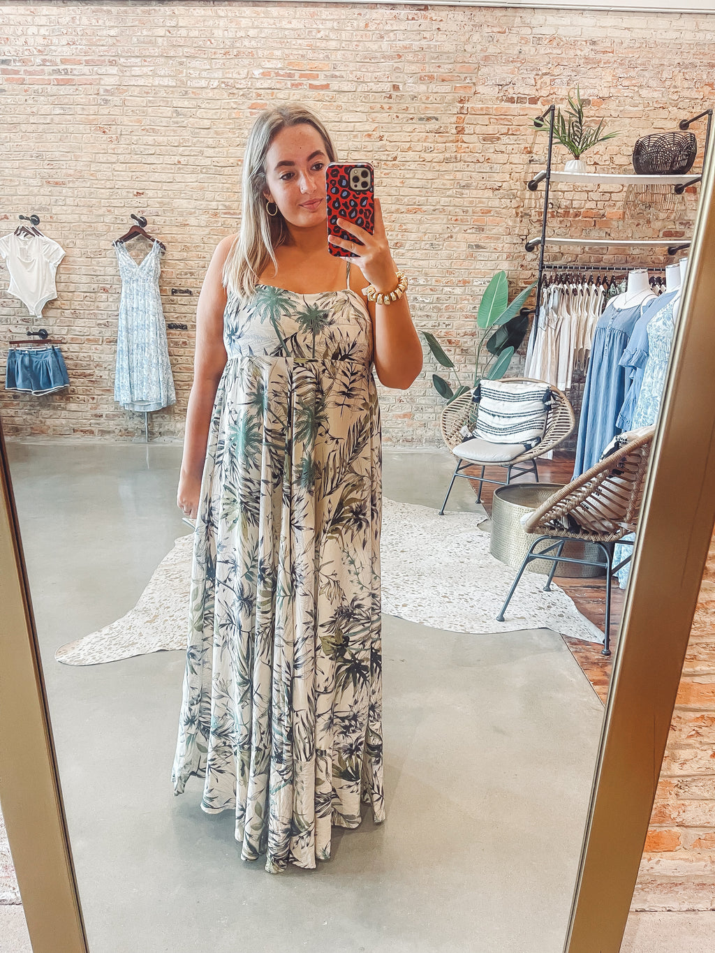 In the tropics maxi