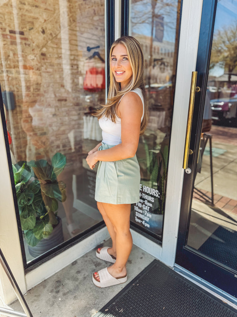 Paper bag shorts - Sage