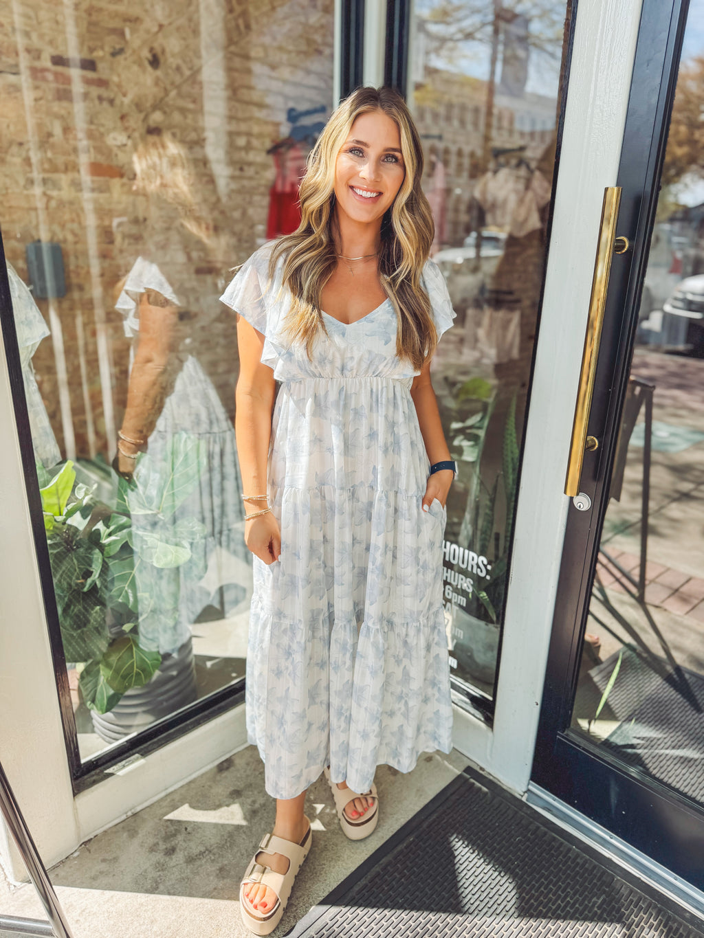 Flutter sleeve midi dress