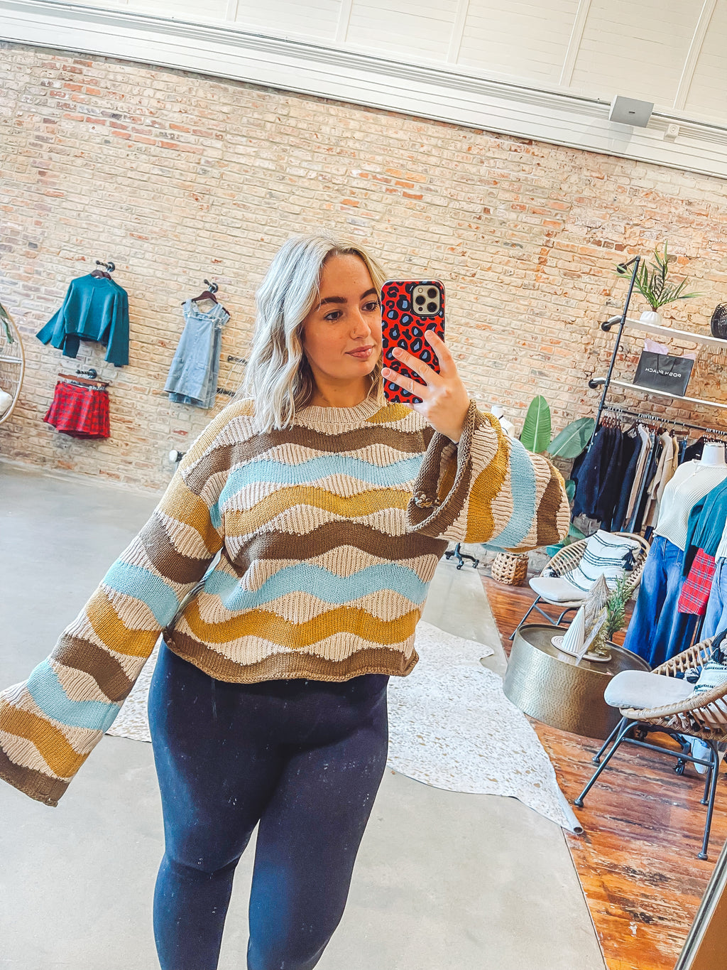 Wavy knit sweater