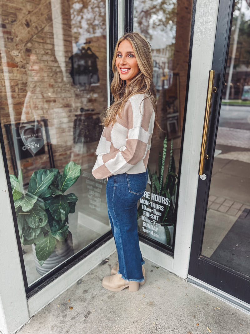 Checkered on top sweater