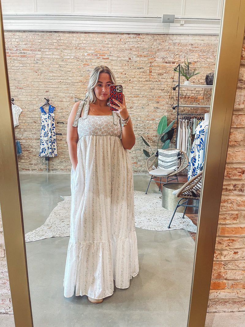 Sweet floral maxi dress
