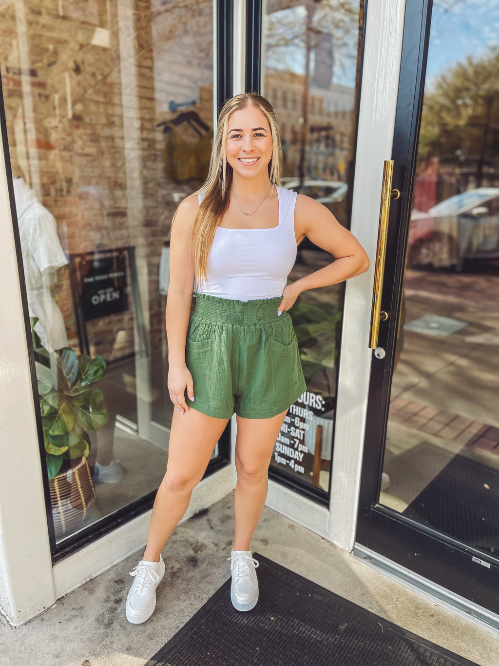 Simple days shorts - green