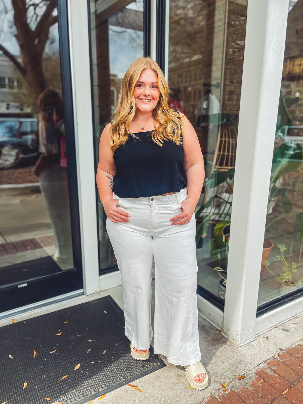 White wide leg pants